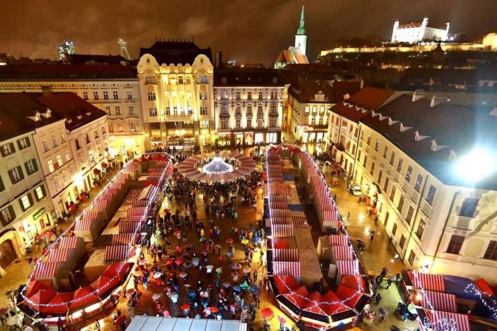 Boutique Flat In Old Town Apartment Bratislava Ngoại thất bức ảnh