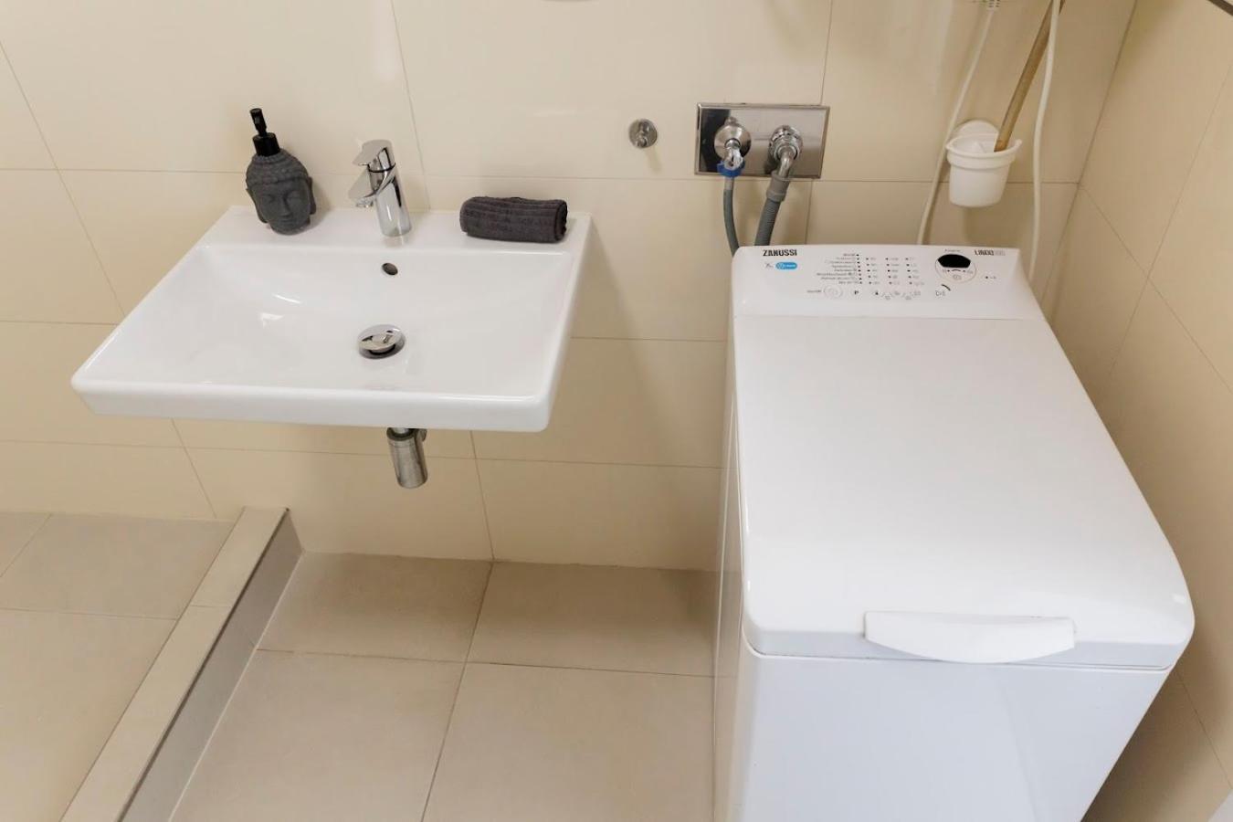 Boutique Flat In Old Town Apartment Bratislava Ngoại thất bức ảnh